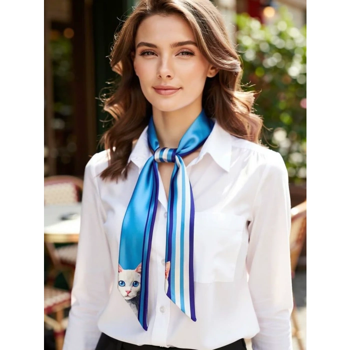 Kadın Mavi Çizgili ve Kedi Desenli Fular – Gömlek, Blazer ve Çanta İçin Uygun– Hediye Alternatifi