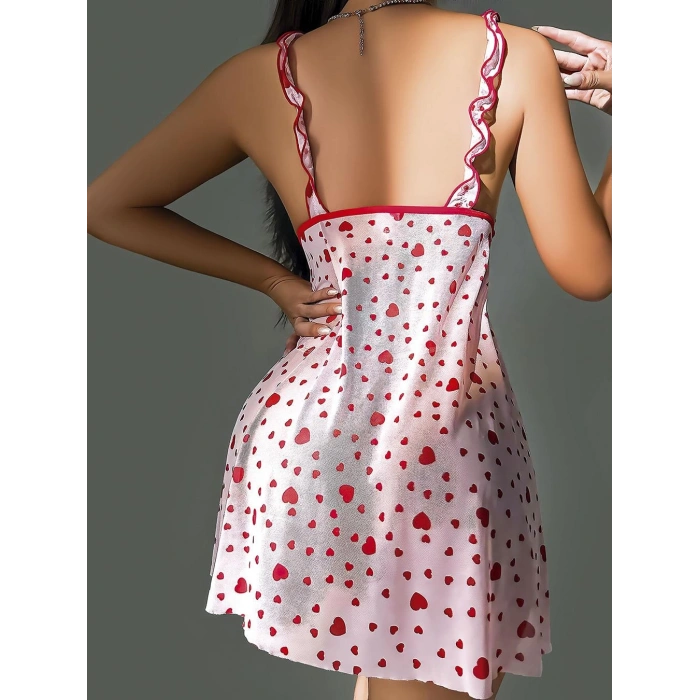 Kadın pembe kırmızı kalp desenli gecelik