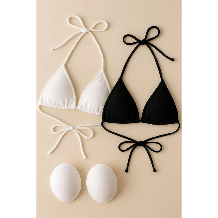 Kadın Siyah Ve Beyaz Minimal Kesim Üçgen Bikini Üstü