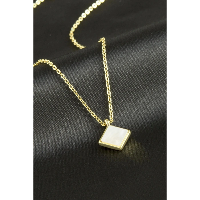 Kare Polyester Kolye