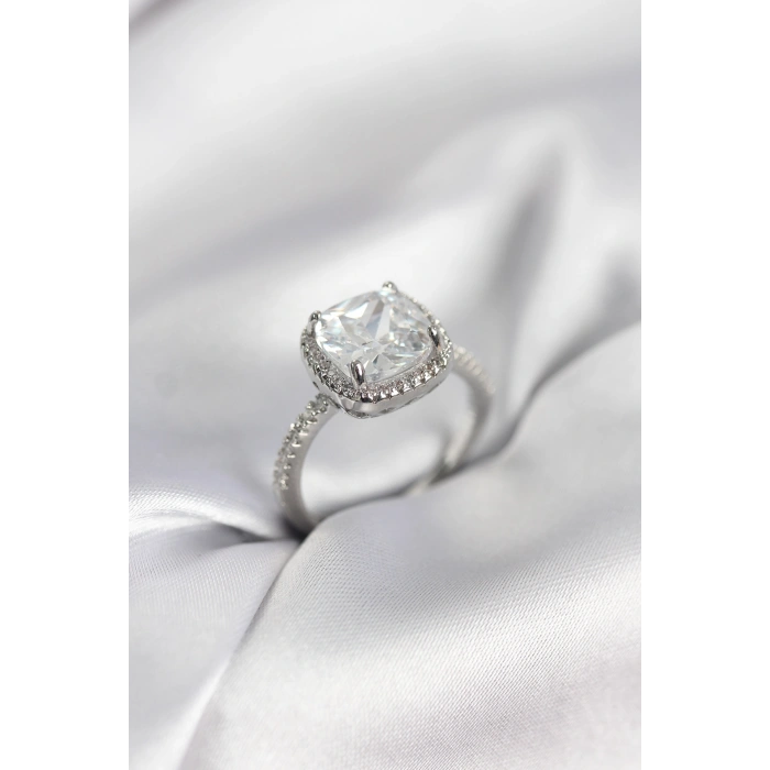 Kare Tek Taş Model Zirkon Taşlı Gümüş Renk Kadın Yüzük - TJ-BYK3969