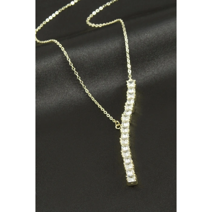 Kare Zirkon Taşlı Lüks Çelik Kolye