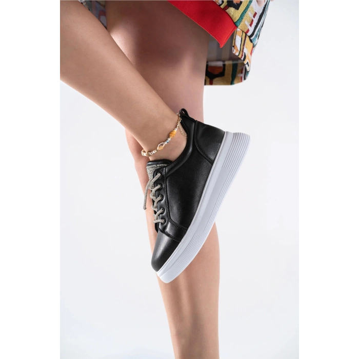 Karen Siyah Taşlı Bağcıklı Spor Ayakkabı