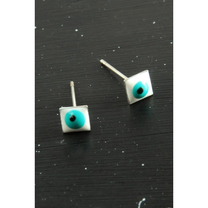 Karışık Kare Nazar Mineli Minik Küpe 1 Çift