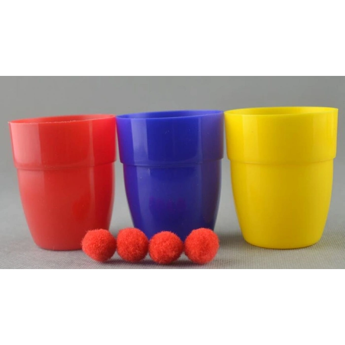 Kırmızı Top Kaybeden Renkli Kupalar Sihir Oyunu Sihir Malzemesi