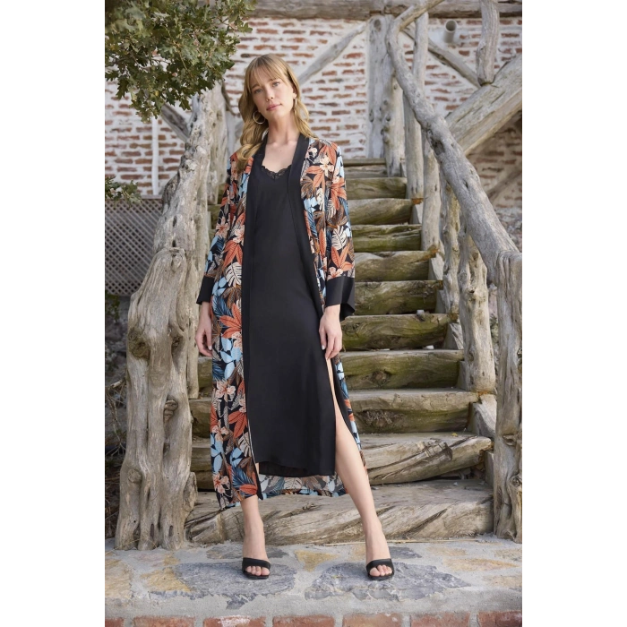 MARSiLYAN-  Çiçek ve Yaprak Desenli Dantelli ve Dekolteli Sabahlık Takımı