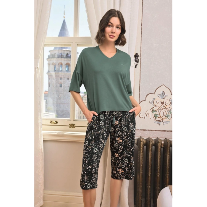 MARSiLYAN-  Çiçek ve Yaprak Desenli V Yaka Büyük Beden Kapri Takımı