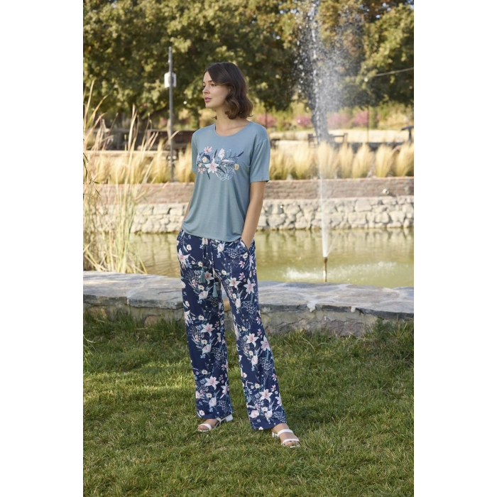 MARSiLYAN-  Çiçek ve Yaprak Desenli ve Baskılı Pijama Takımı