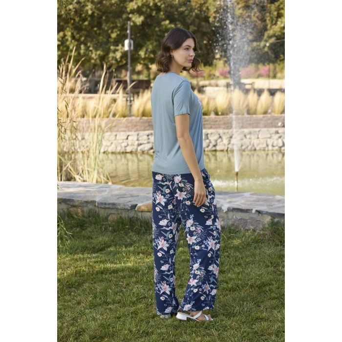 MARSiLYAN-  Çiçek ve Yaprak Desenli ve Baskılı Pijama Takımı