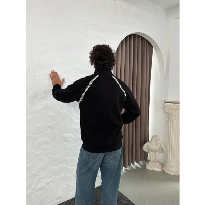 MARSiLYAN- Erkek Oversize Dik Yaka Fermuarlı Sweatshirt - Zincir Nakışli Kanguru Cepli - Siyah