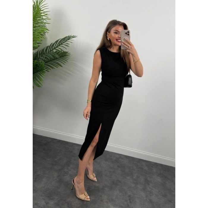 MARSiLYAN- Kadın Askılı Kolsuz Belden Büzgülü Yırtmaçlı Midi Janjan Krep Elbise