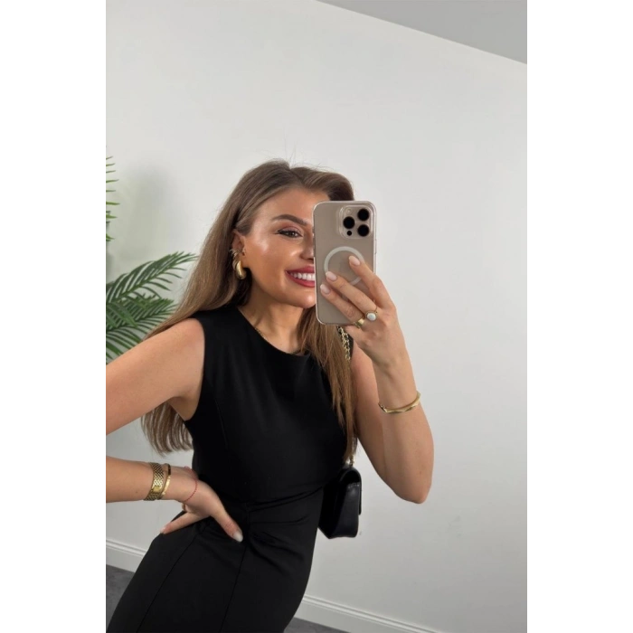 MARSiLYAN- Kadın Askılı Kolsuz Belden Büzgülü Yırtmaçlı Midi Janjan Krep Elbise