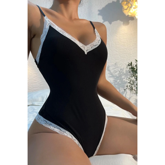 MARSiLYAN- Kadın Beyaz Dantel Işlemeli Siyah Tulum Gecelik