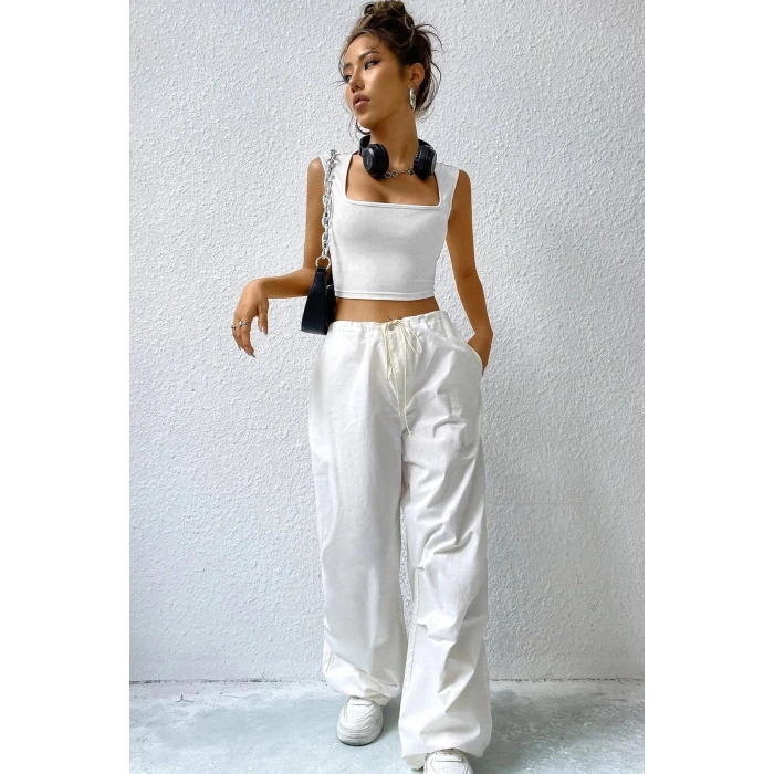 MARSiLYAN- Kadın Beyaz Kare Yaka Kalınlaşan Omuz Detaylı Crop Top Bluz