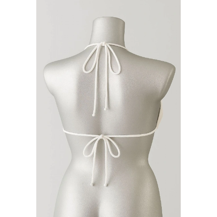 MARSiLYAN- Kadın Beyaz Pedli Üçgen Bikini Üstü Halter Bağlamalı Aksesuarlı