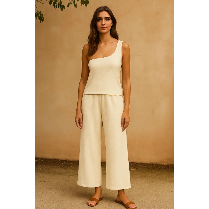 MARSiLYAN- Kadın Beyaz Tek Omuzlu Şık Bluz & Geniş Paça Pantolon İkili Takım