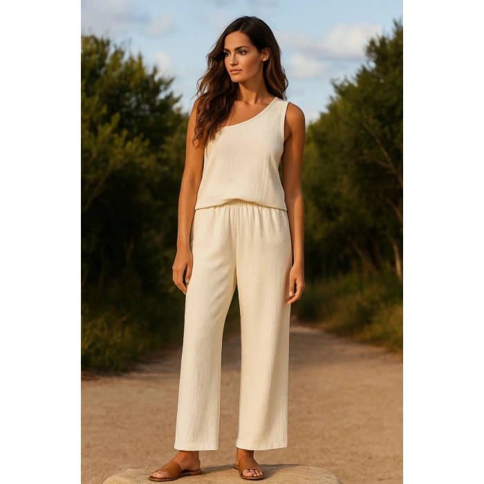 MARSiLYAN- Kadın Beyaz Tek Omuzlu Şık Bluz & Geniş Paça Pantolon İkili Takım