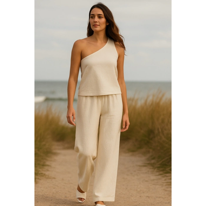 MARSiLYAN- Kadın Beyaz Tek Omuzlu Şık Bluz & Geniş Paça Pantolon İkili Takım