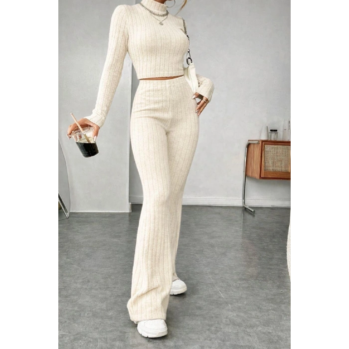 MARSiLYAN- Kadın Ekru Çizgili Boğazlı Crop Top ve Yüksek Bel Eşofman Takımı Spor Şık Kombin