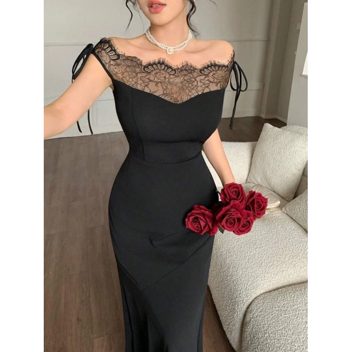 MARSiLYAN- Kadın Göğüs Ve Yakası Dantel Detaylı Kayık Yaka Görünümlü Uzun Ithal Krep Elbise