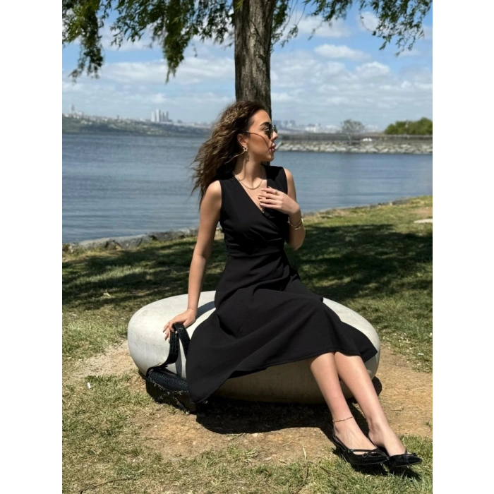 MARSiLYAN- Kadın Ithal Krep Kumaş Kruvaze Yaka Eteği Kloş Kolsuz Mini Elbise