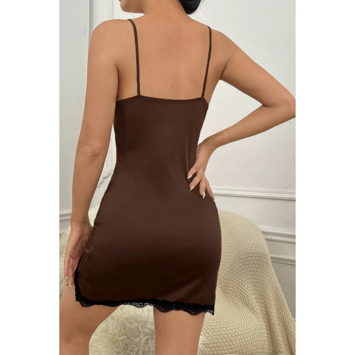 MARSiLYAN- Kadın Kahverengi Göğsü ve Bacakları Dantelli Yırtmaçlı Şık Gecelik