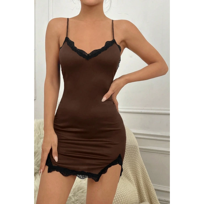 MARSiLYAN- Kadın Kahverengi Göğsü ve Bacakları Dantelli Yırtmaçlı Şık Gecelik