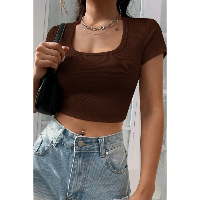MARSiLYAN- Kadın Kahverengi Yarım Kol Düz Yaka Crop Top Bluz