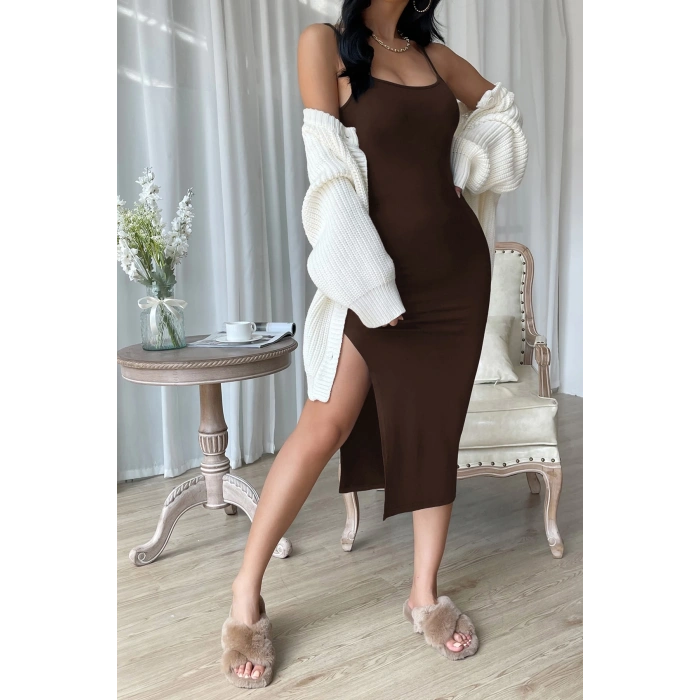 MARSiLYAN- Kadın Kahverengi Yırtmaçlı Diz Altı Vücüdu Saran Gecelik