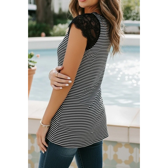 MARSiLYAN- Kadın Kısa Kollu V Yakalı Dantelli Süprem Bluz