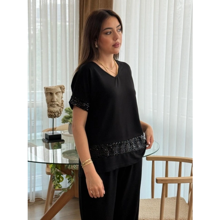 MARSiLYAN- Kadın Kısa Kollu V Yakalı Pul Payetli Viskon Iki Iplik Bluz Ve Pantolon Ikili Takım