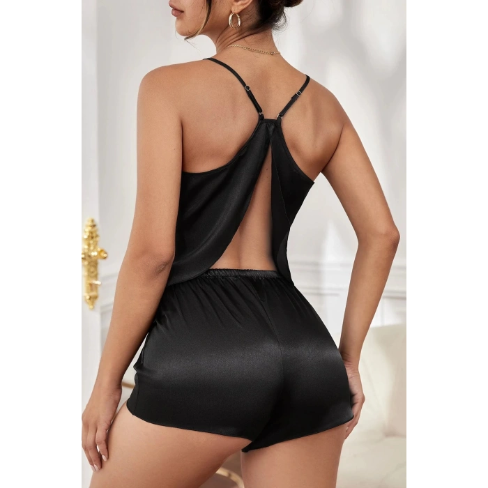 MARSiLYAN- Kadın Siyah Asimetrik Sırt Dekolte Detaylı Şık Şortlu Gecelik Takım