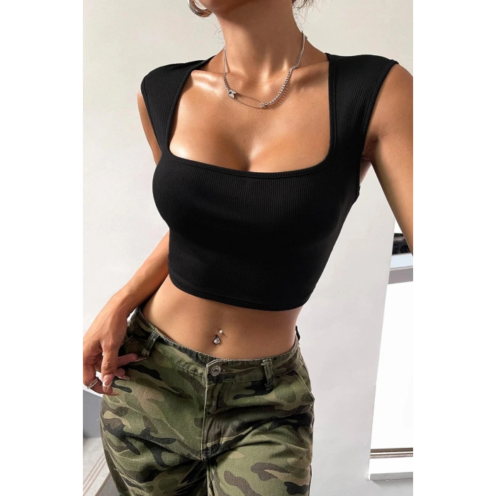 MARSiLYAN- Kadın Siyah Kare Yaka Kalınlaşan Omuz Detaylı Crop Top Bluz