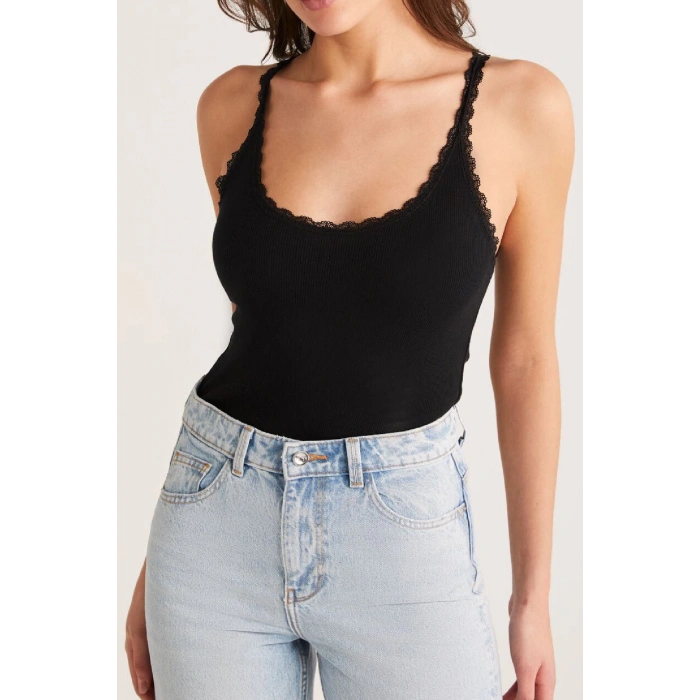 MARSiLYAN- Kadın Siyah Normal Kalıp Dantel Detalı Ince Askılı Oyuk Yaka Atlet