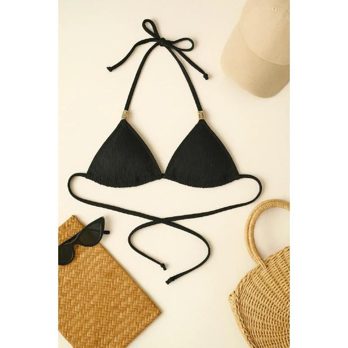 MARSiLYAN- Kadın Siyah Pedli Üçgen Bikini Üstü Halter Bağlamalı Aksesuarlı