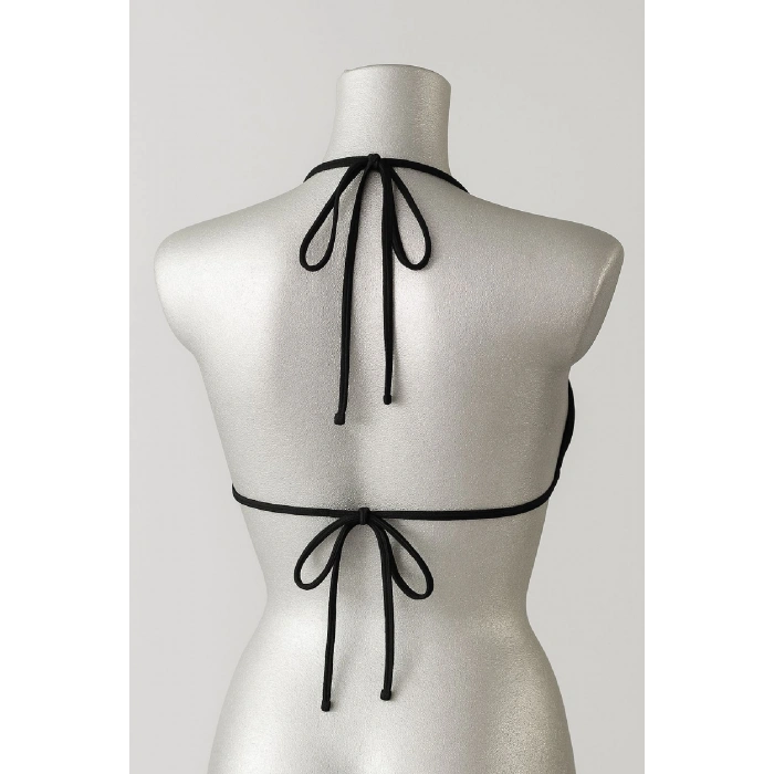 MARSiLYAN- Kadın Siyah Pedli Üçgen Bikini Üstü Halter Bağlamalı Aksesuarlı