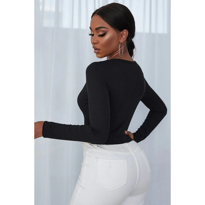 MARSiLYAN- Kadın Siyah Uzun Kollu Düğmeli Göğüs ve Göbek Dekolteli Crop Top Bluz