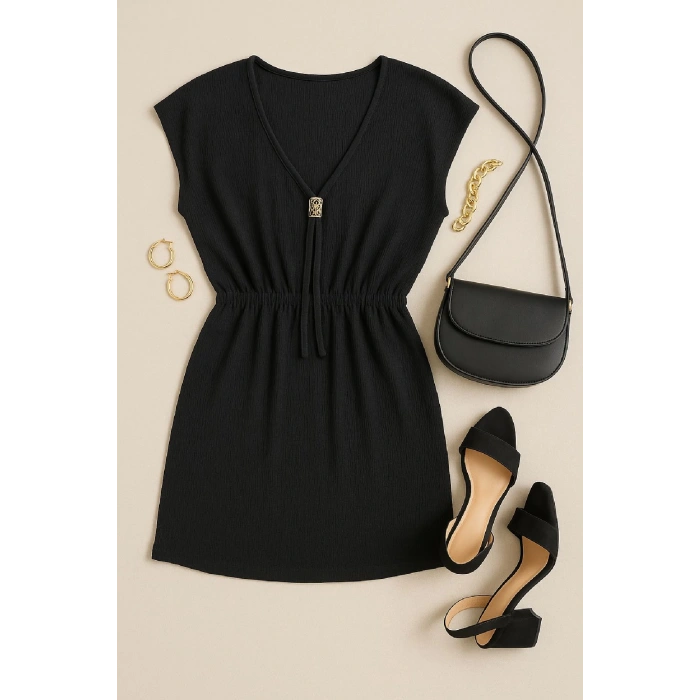 MARSiLYAN- Kadın Siyah Yanları Yırtmaçlı Tokalı V Yaka Mini Plaj Elbisesi