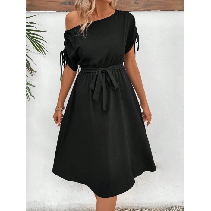 MARSiLYAN- Kadın Tek Omuzu Açık Kol Ucu Fiyonklu Belden Kuşaklı Yırtmaç Detaylı Viskon Elbise