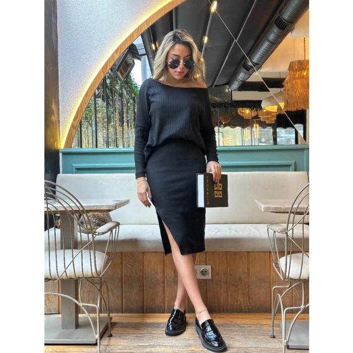 MARSiLYAN- Kadın Uzun Kollu Düşük Omuz Yırtmaç Detay Kaşkorse Etek Bluz Ikili Takım