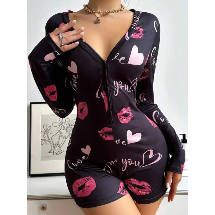 MARSiLYAN-  Pamuklu Kırmızı Öpücük ve Kalp Desenli Düğmeli Uzun Kol Tulum Pijama