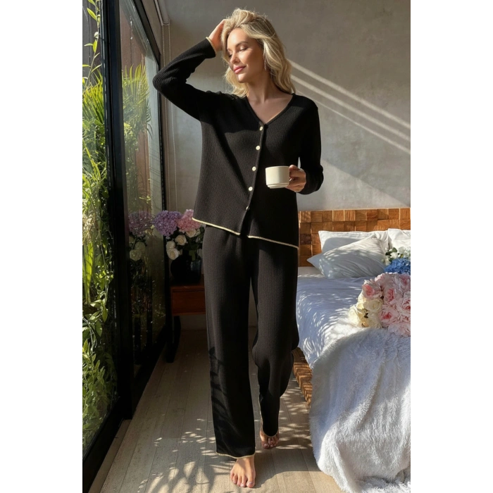 MARSiLYAN- Premium Kadın Fitilli Pijama Takımı – Siyah Gold Biye Detaylı, Yumuşak Dokulu Ev Şıklığı