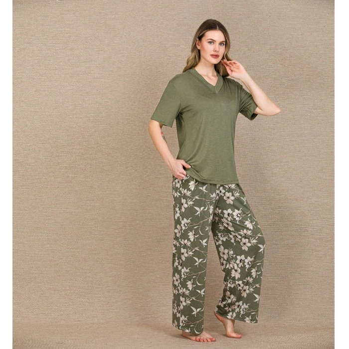 MARSiLYAN-  Şık Tasarım Çiçek Desenli Yeşil Kısa Kol Viskon Pijama Takımı
