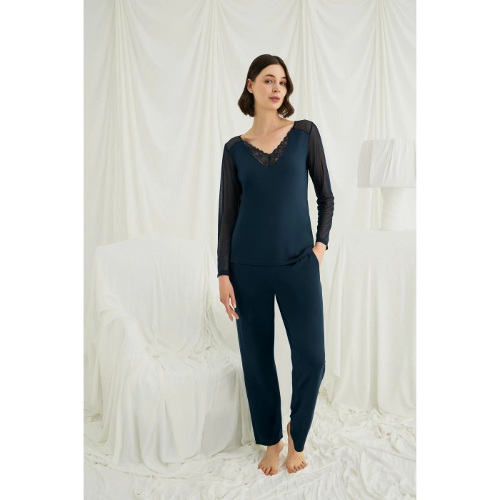 MARSiLYAN-  Sırt Dekolteli Uzun Kollu Tüllü ve Dantelli Pijama Takımı
