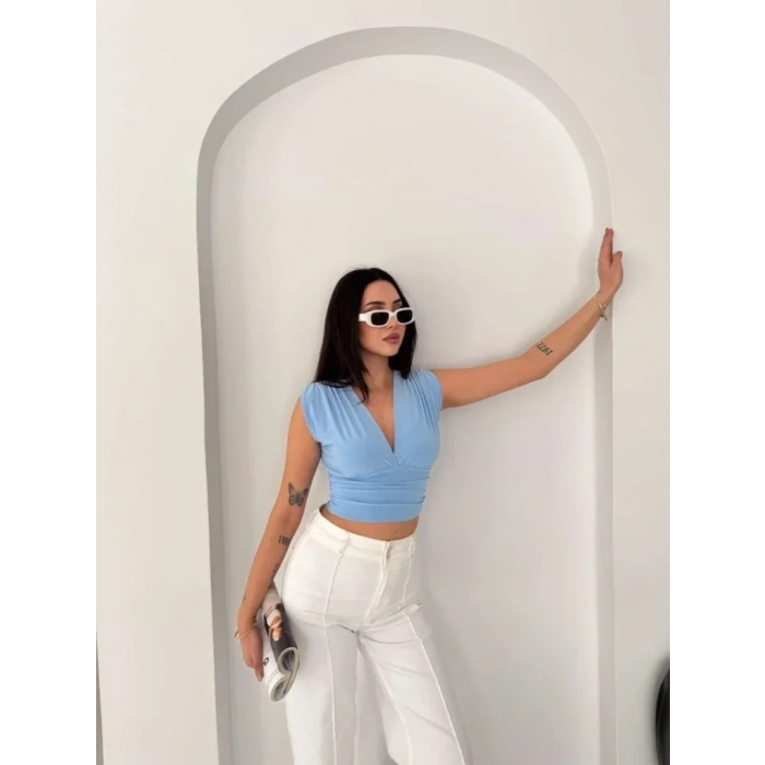 MARSiLYAN- Vatkalı Kolsuz V Yaka Drapeli Crop Bluz Likralı Fit - Bebek Mavisi