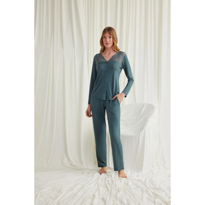 MARSiLYAN-  Yakası Omzu ve Paçası Dantelli Boydan Düğmeli Pijama Takımı