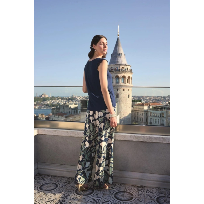MARSiLYAN-  Yaprak Desenli ve Dantelli 3lü Pijama Takımı