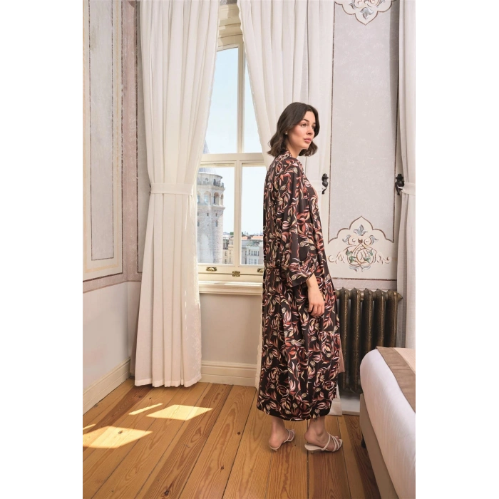 MARSiLYAN- Yaprak Desenli Yırtmaçlı Dantelli Ve Dekolteli Büyük Beden Sabahlık Takımı