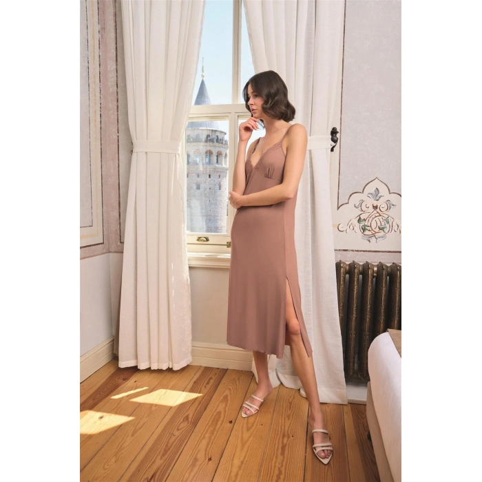 MARSiLYAN-  Yaprak Desenli Yırtmaçlı Dantelli ve Dekolteli Büyük Beden Sabahlık Takımı