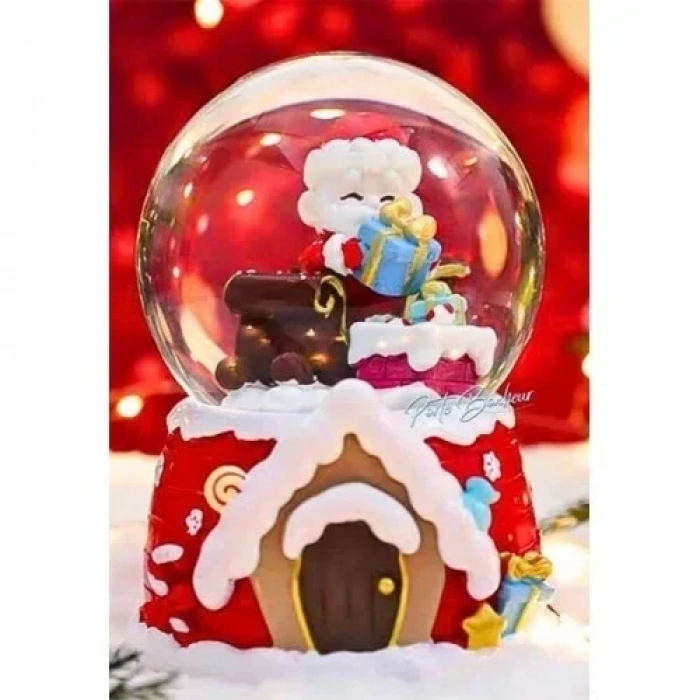 Mega Boy  Yılbaşı Noel Baba Temalı Kar Püskürtmeli Işıklı Müzikli Kar Küresi 16 cm- 18B